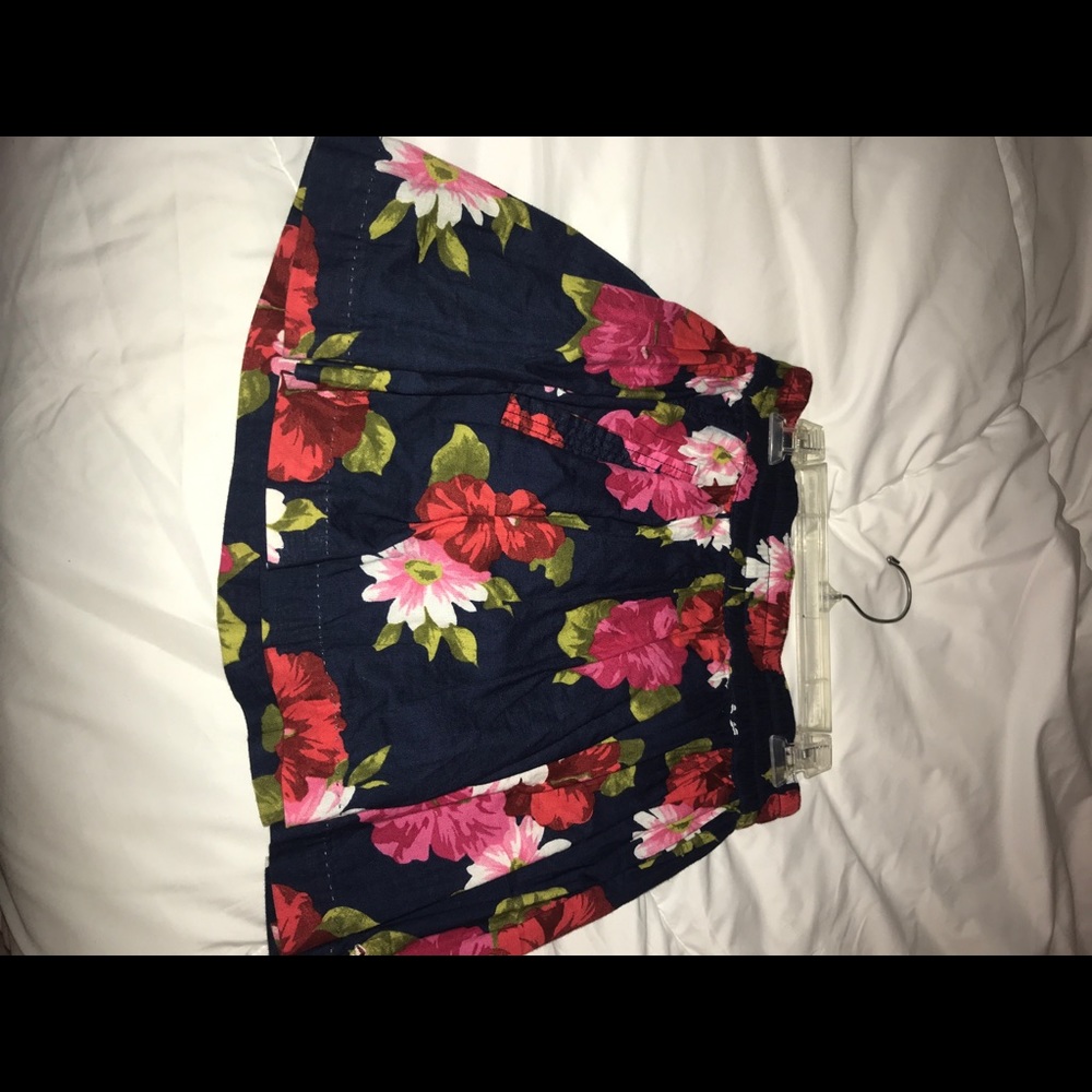 Hollister skirt